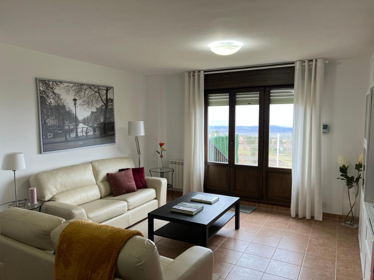 Precioso Bajo Con Jardin, Junto Al Campo De Golf Apartment Sojuela Екстериор снимка